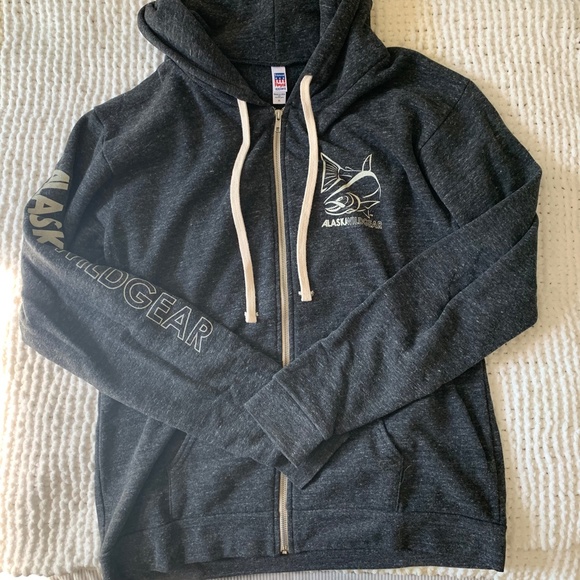 Alaska Wildgear zip up hoodie - Picture 4 of 9